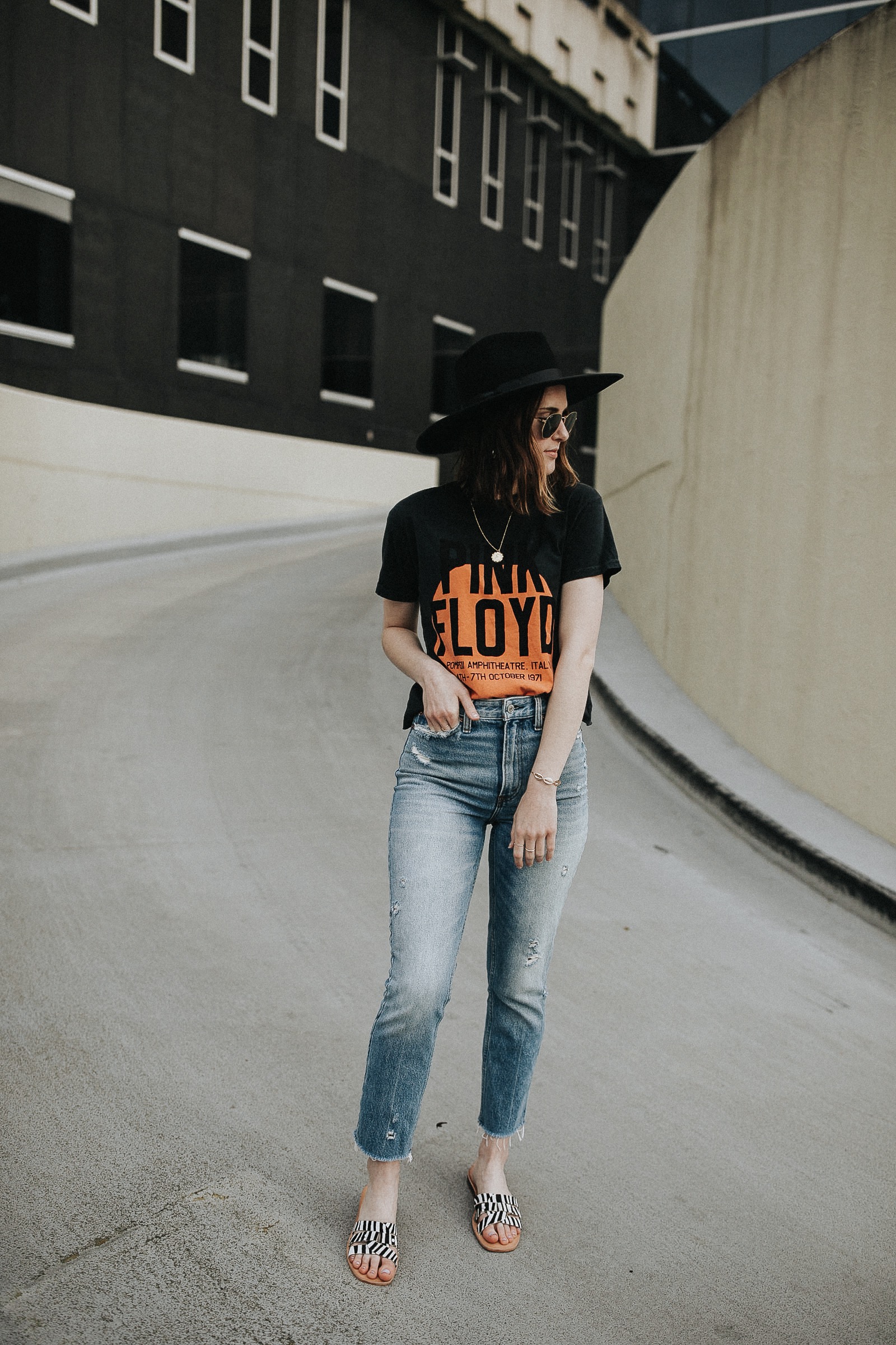 The Best Graphic Tee Brands + Outfit Ideas